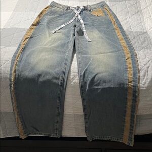 SHEIN Blue and Tan Relaxed Women's Jeans